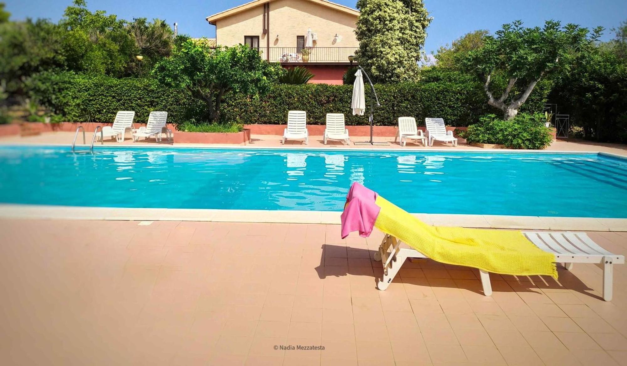 Il Casale Il Sole E La Margherita Campofelice Di Roccella Exterior photo